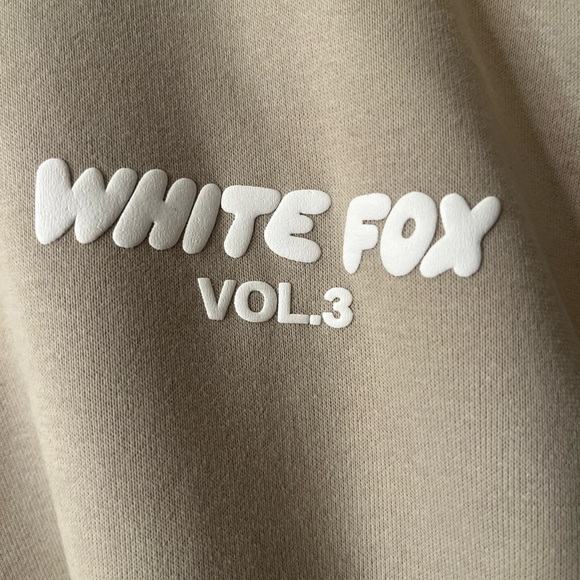 White Fox Vol.3 Women’s Hoodie Pullover Color Moon Sweatshirt Size M/L - Picture 6 of 14
